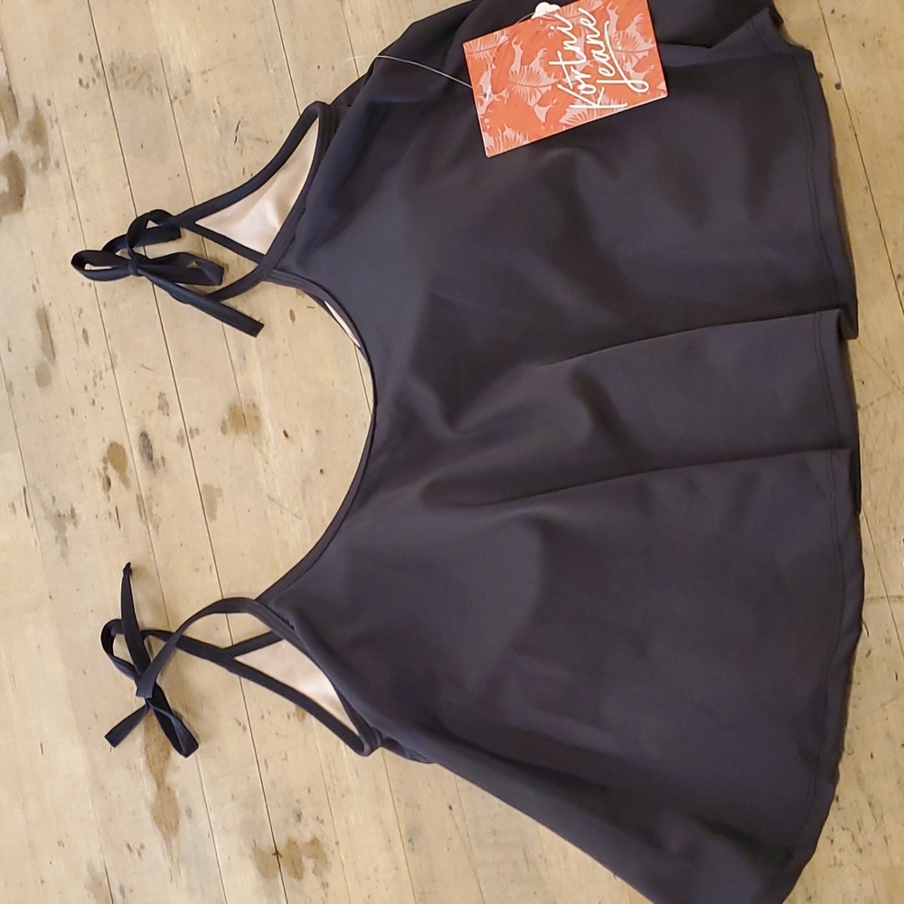 Kortni Jeane swing top